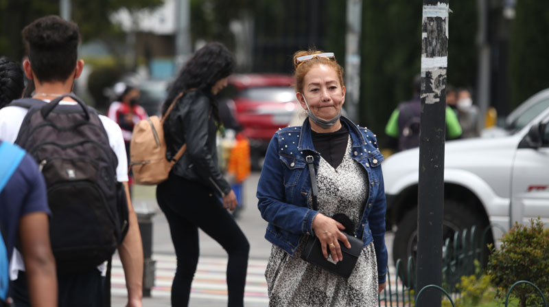 El presidente Guillermo Lasso dispuso que en Ecuador se elimina el uso de la mascarilla en espacios abiertos y cerrados. Foto: Diego Pallero/ EL COMERCIO