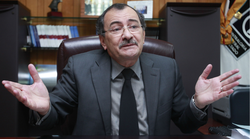 Carlos Pólit, en una imagen del mes de abril de 2012, en el despacho de la Contraloría General del Estado. Foto: Archivo / EL COMERCIO