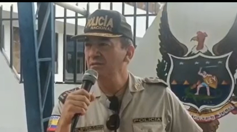 Comandante de Policía de Esmeraldas Javier Buitrón. Foto: Captura