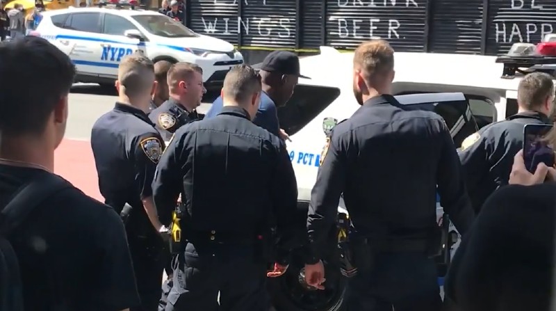 El presunto autor del tiroteo en una estación de metro en Brooklyn, Nueva York ha sido arrestado este miércoles 13 de abril. Foto: Captura