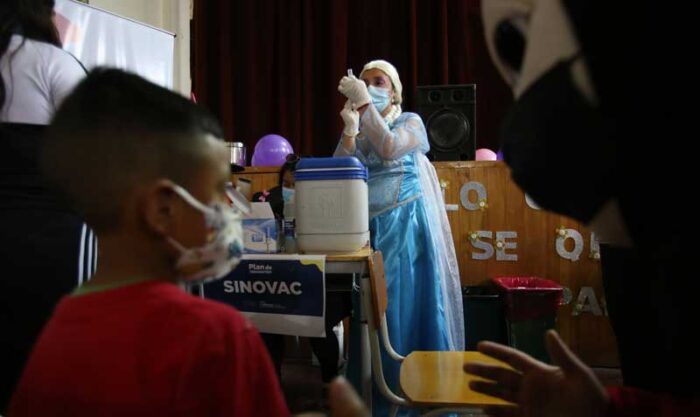 Imagen referencial. El 15 de febrero del 2022 se inició la vacunación a niños de tres y cuatro años en Quito, Loja, Zamora y Machala. Foto: archivo / EL COMERCIO
