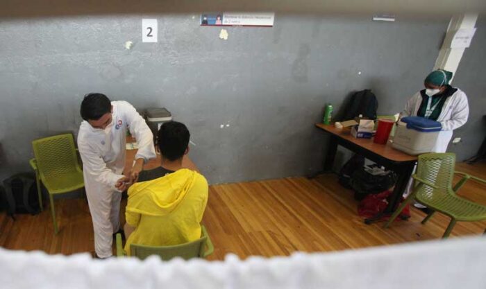 Personas inmunizadas de covid-19 por la Secretaría de Salud de Quito hasta el 9 de abril de 2022 fueron 710 893 en primeras dosis, 795 947 en segundas dosis. Foto: Archivo / EL COMERCIO.