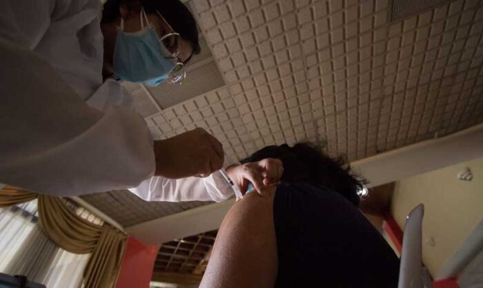 En Ecuador se han vacunado contra el coronavirus 13 808 275 de personas. Foto: Carlos Noriega / EL COMERCIO