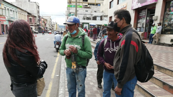 En la capital del Tungurahua 12 500 de los 225 000 habitantes que integran la Población Económicamente Activa (PEA) en Ambato no tienen trabajo. Foto: Modesto Moreta / EL COMERCIO 
 

