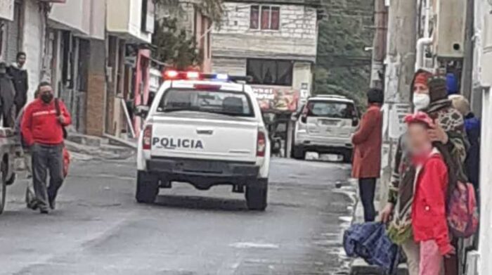 Según moradores del sector, el cuerpo del adolescente fue retirado del lugar en una camioneta de la Policía: Foto: Cortesía Radio Candy