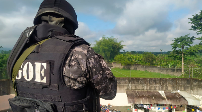 Agentes del GOE llegaron a la cárcel de Santo Domingo. Foto: Policía Nacional