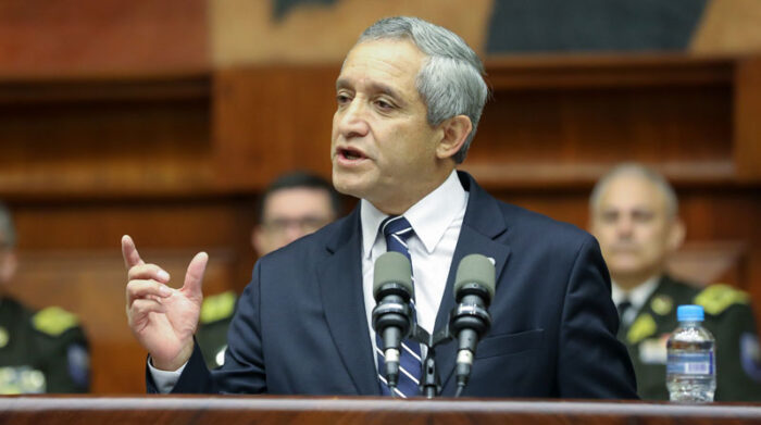 El ministro del Interior, Patricio Carrillo, informó en el Pleno de la Asamblea sobre los carteles de la droga que operan en Ecuador. Foto: Flickr Asamblea Nacional
