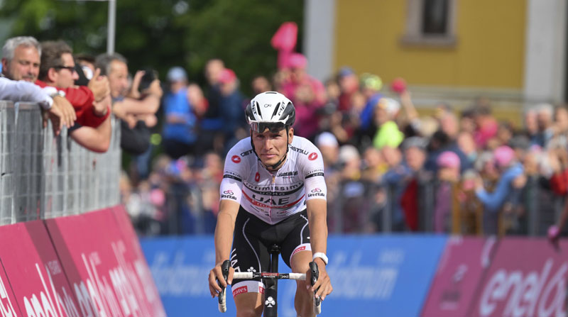 El portugués Joao Almeida se retiró del Giro de Italia por positivo por covid. Foto: EFE