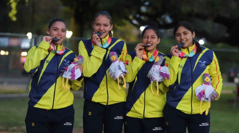 El equipo femenino de Ecuador logró la medalla de plata en el baloncesto 3x3. Foto: Comité Olímpico Ecuatoriano.