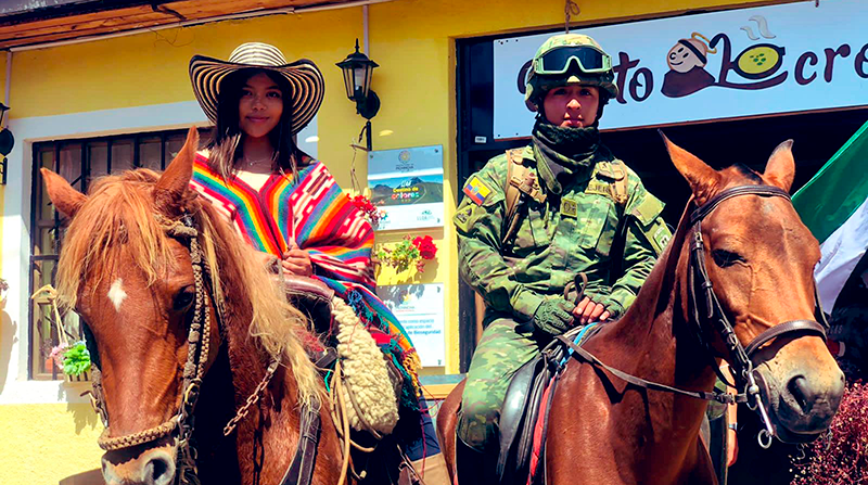 Militares pasaron por Chillogallo y llegaron a Lloa antes de encaminarse hacia La Cima de la Libertad. Foto: Ejército ecuatoriano