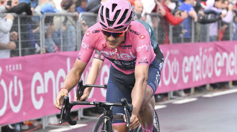 Richard Carapaz en el Giro de Italia 2022. Foto: EFE