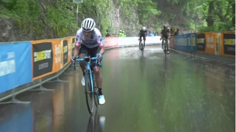 Richard Carapaz ganó la octava etapa del Giro de Italia, el 12 de mayo del 2018. Foto: Movistar Team