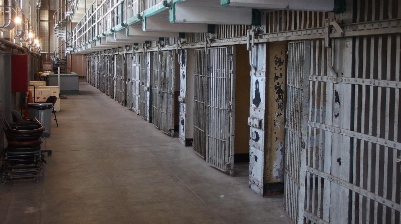 Imagen referencial. 244 profesionales  de la salud se encargan de dar atención a los cerca de 38 600 internos de los centros penitenciarios del país. Foto: Pixabay