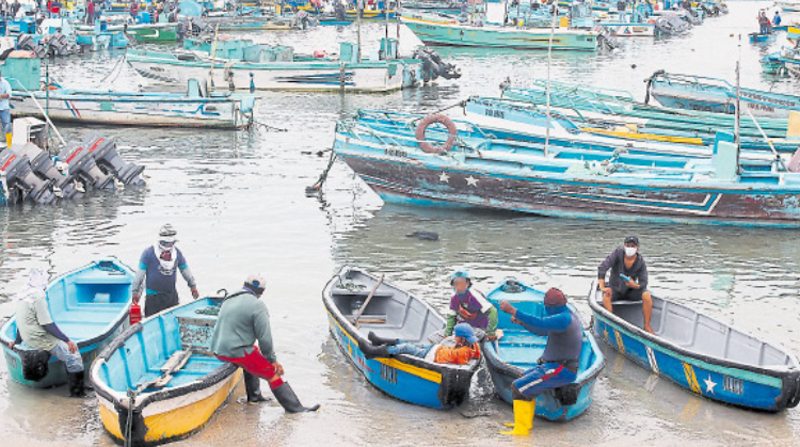En los puertos de Santa Elena desconocidos ofrecen sumas de dinero para que trasladen alijos de droga. Foto: El Comercio