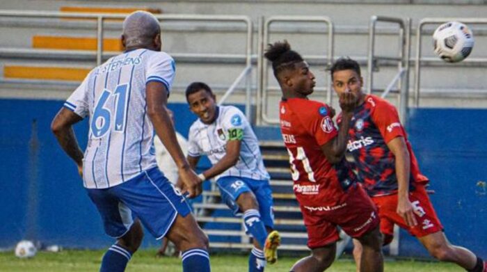 9 de Octubre empató 2-2 con Guayaquil City. Foto: Twitter 9 de Octubre