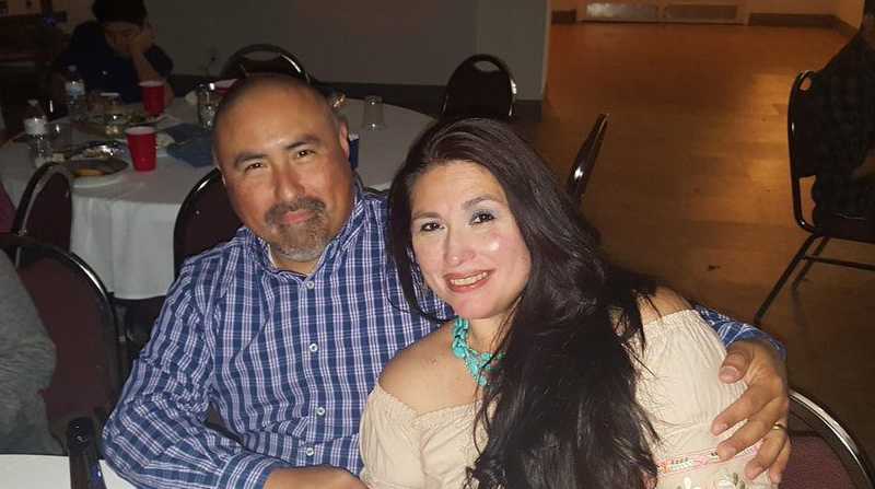 Joe García, el marido de Irma García, una de las profesoras asesinadas en el tiroteo en una escuela en Texas, falleció tras sufrir un infarto. Foto: Redes sociales