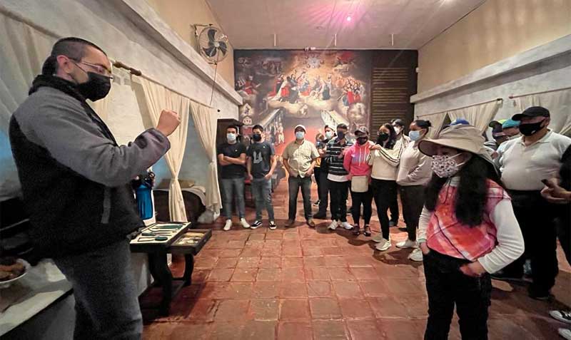 Alrededor de 20 personas asistieron al recorrido en el Museo de la Ciudad. Foto: Ivonne Mantilla / EL COMERCIO