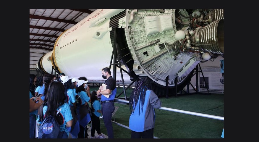 Niñas de Ecuador visitarán las instalaciones de la NASA, en EE.UU. Foto: Cortesía