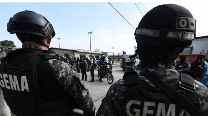 Uniformados de las Fuerzas Armadas y de la Policía Nacional realizan varios operativos de control en las calles de Manabí. Foto: Cortesía Policía Nacional