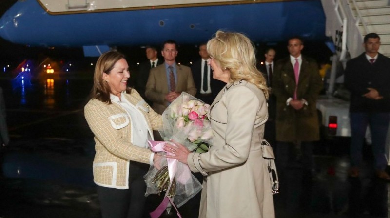La primera dama María Lourdes Álcivar de Lasso, recibió a Jill Biden. Foto: @MLAlcivar