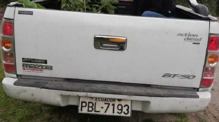 Una camioneta fue robo del interior de un garage en el noroccidente de Quito. Foto: Redes sociales