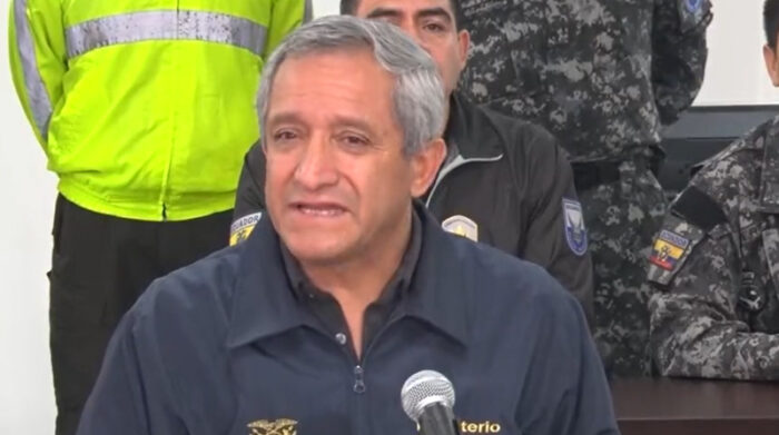 El ministro del Interior Patricio Carrillo informó sobre el estado de los 12 policías heridos. Foto: Captura