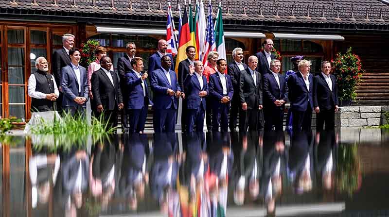 El gurpo de mandatarios asistentes al G7 en Kruen. Foto: EFE.
