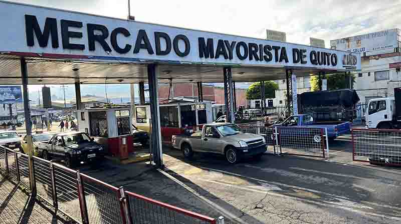 El Mercado Mayorista de Quito informó que cuenta con un 40% de abastecimiento este viernes, 24 de mayo de 2022. Foto: Twitter.