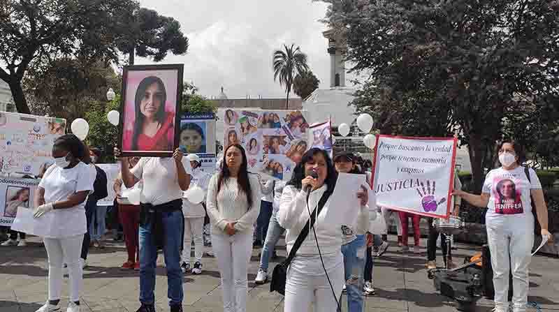 Familiares de personas desaparecidas piden al presidente Lasso ordenar celeridad en investigación de los casos. Foto: Karina Sotalín / EL COMERCIO.