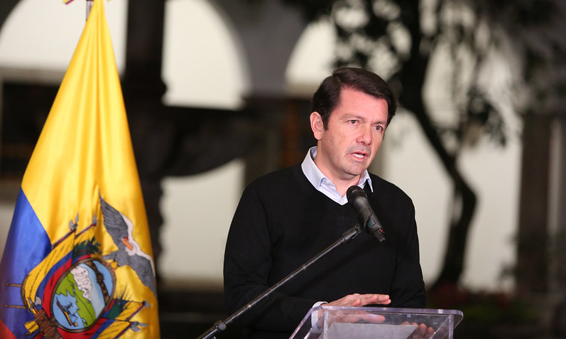 El ministro Francisco Jiménez anunció el retorno a los diálogos con la Conaie. Foto: Cortesía