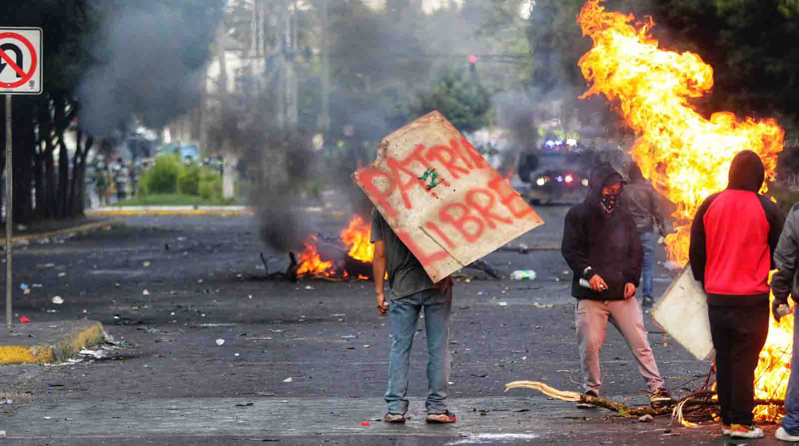 Imagen referencial de las protestas sociales que se registran a diario en Quito. Foto: Carlos Noriega / EL COMERCIO.