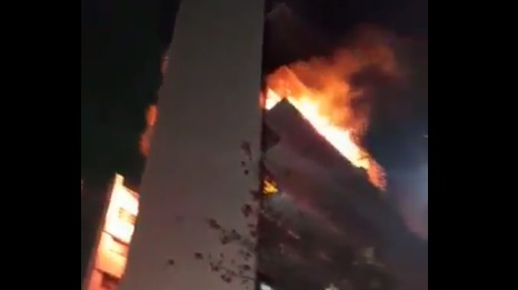 Producto del incendio cinco personas fallecieron en el barrio de Recoleta, en Buenos Aires. Foto: Captura de pantalla.