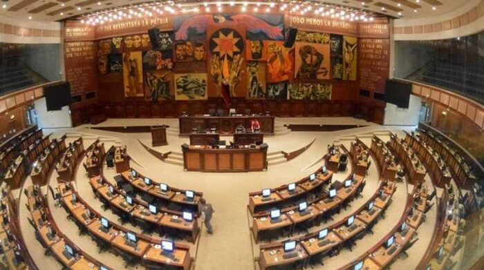 El pleno de la Asamblea Nacional retoma el debate vía online. Foto: Facebook.