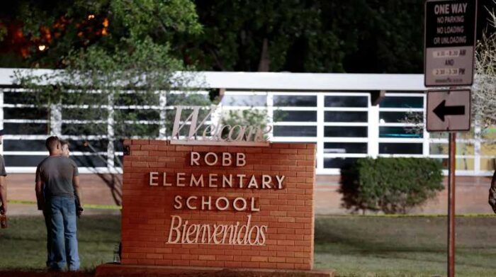 Las instalaciones de la escuela primaria Robb Elementary de la ciudad de Uvalde, en el estado de Texas, serán demolidas. Foto: EFE