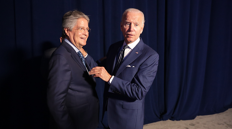 Lasso y Biden mantuvieron una reunión bilateral en la Cumbre de las Américas. Foto: Cortesía