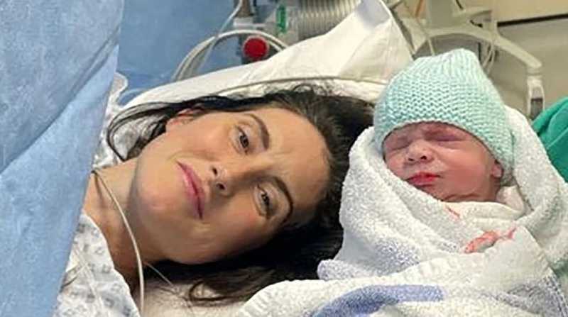 Una mujer británica fue diagnosticada con cáncer terminal al dar a luz a su tercer hijo. Foto: Internet