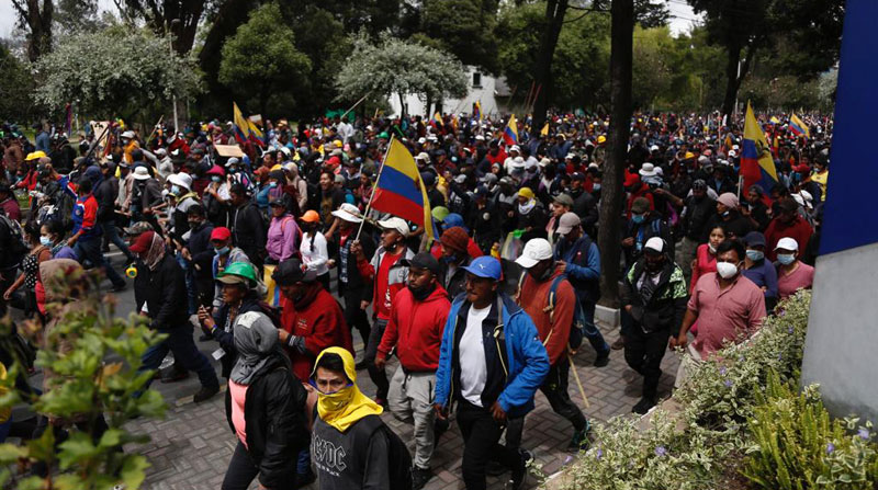 La marcha salió desde la avenida Patria, pasó por la av. Amazonas, tomó la av. Naciones Unidas y luego la av. 10 de Agosto. Se dispersó en el sector de la Universidad Central del Ecuador, en el centro norte de Quito. Foto: EL COMERCIO