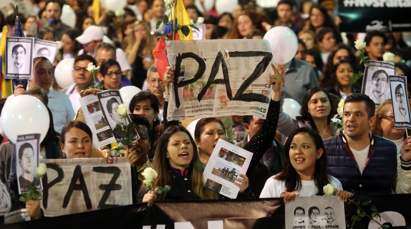 Familiares y amigos del equipo periodístico de El Comercio protestaron por varias ocasiones, en Quito. Foto; EL COMERCIO