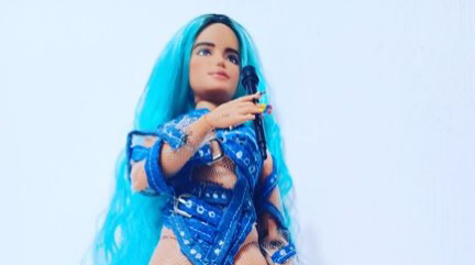 La muñeca de Karol G fue creada por una diseñadora colombiana que compartió el diseño a través de redes sociales. Foto: Instagram.