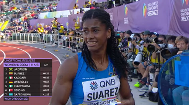 Anahí Suárez, atleta ecuatoriana que se clasificó a las semifinales de los 200 metros del mundial de atletismo Oregon 22. Foto: Twitter @ECUADORolimpico