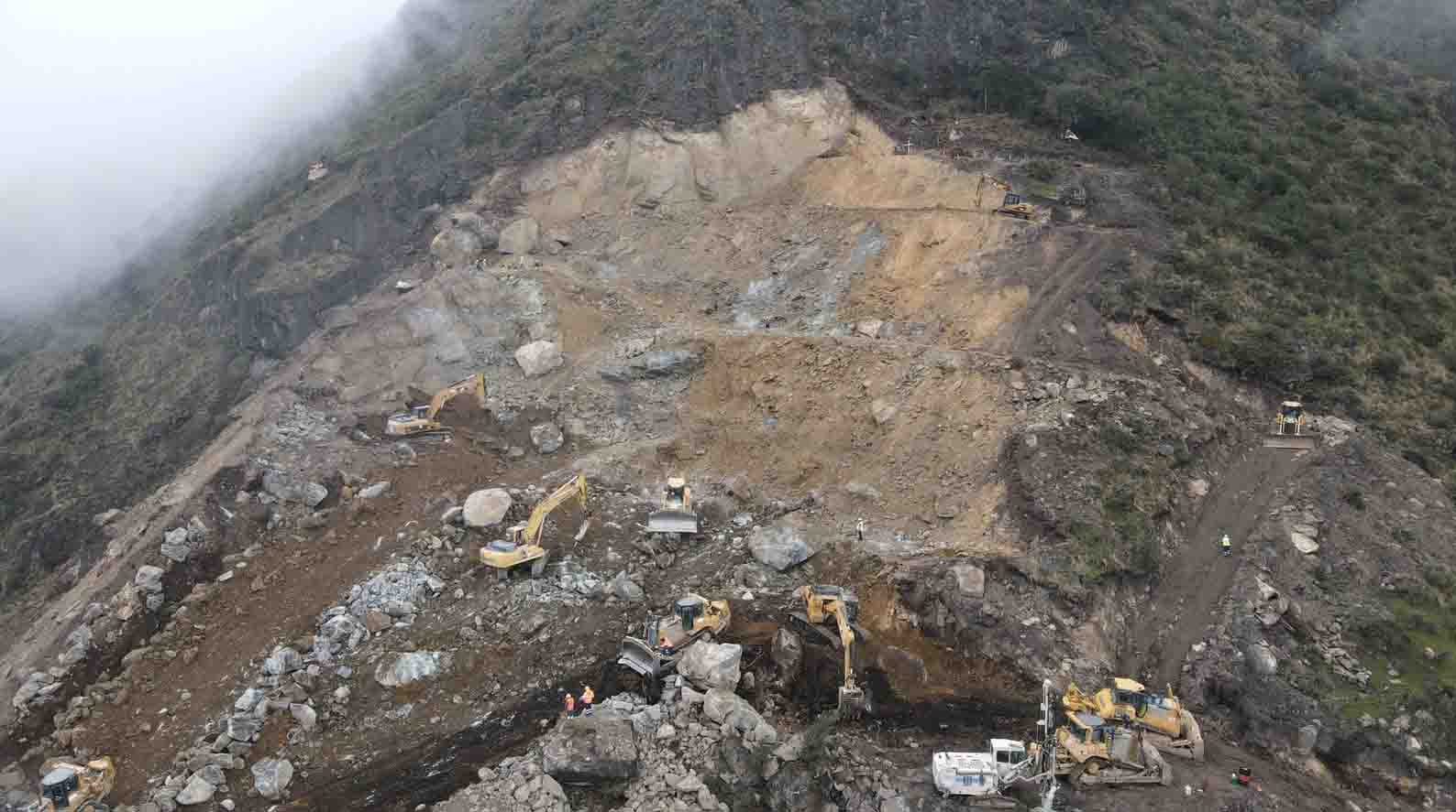 Desde el martes 26 de julio permanecerá cerrada la vía Cuenca- Molleturo- El Empalme por ejecución de obras. Foto: Cortesía MTOP.