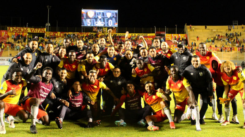 Jugadores del Aucas después de ganar 5-0 a Independiente del Valle, en julio del 2022. Foto: Twitter @Aucas45