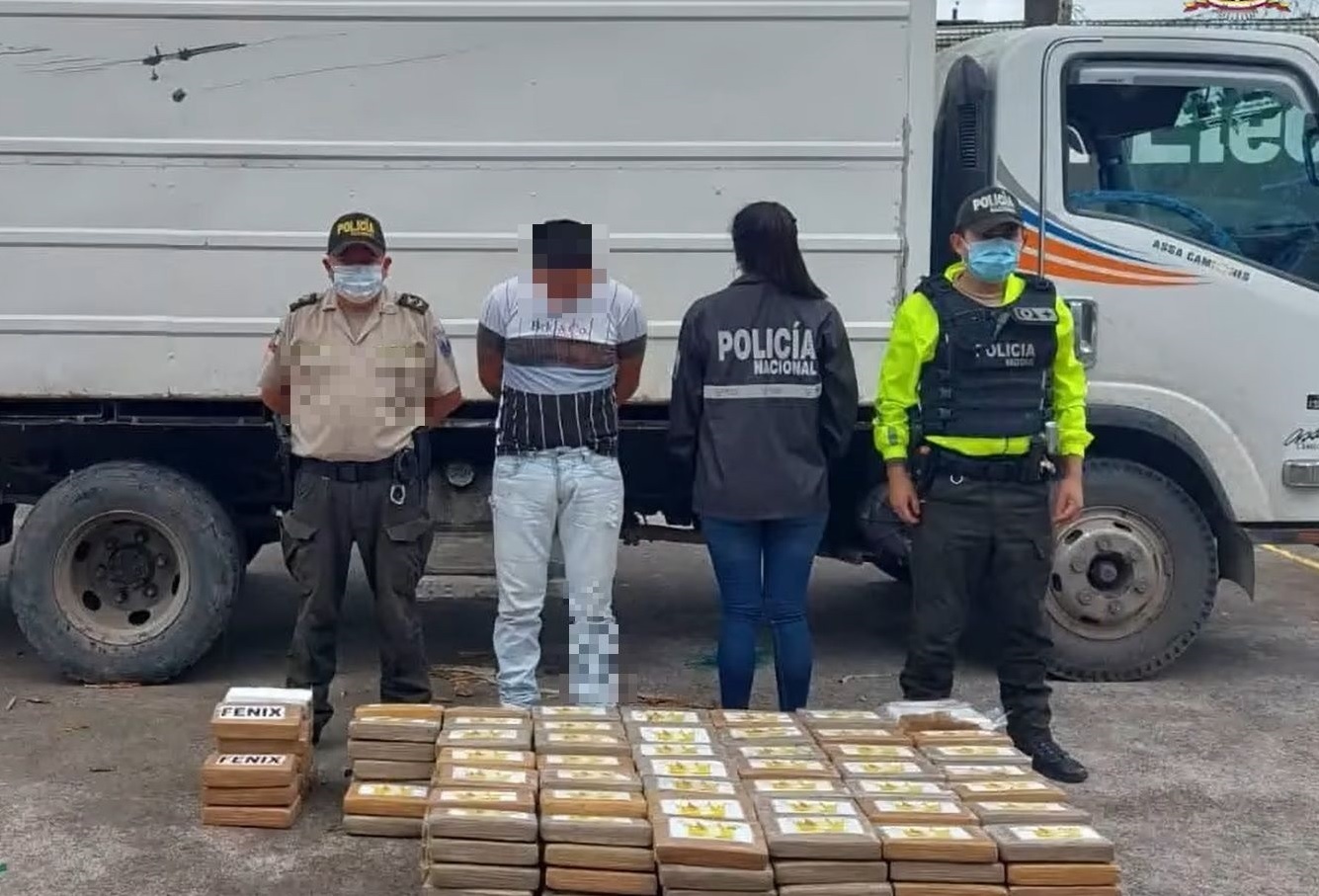 Un total de 234 kilos de cocaína fueron decomisados en un camión, en Orellana. Foto: Policía Nacional