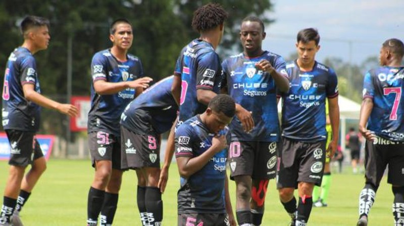 Juveniles de Independiente del Valle celebran un gol. Foto: Cortesía IDV