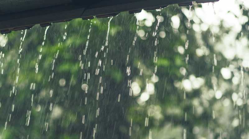 Imagen referencial. Para este martes se pronostican lluvias en varias provincias del centro norte del país. Foto: Freepik