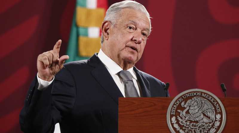El presidente mexicano, Andrés Manuel López Obrador, esper la respuesta por el pedido de exoneración del periodista australiano Julian Assange, a quien las autoridades estadounidenses buscan juzgar por las revelaciones de su portal WikiLeaks. Foto: EFE
