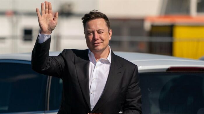 El empresario Elon Musk cancela la compra de una de las redes sociales más importantes del mundo. Foto: EFE