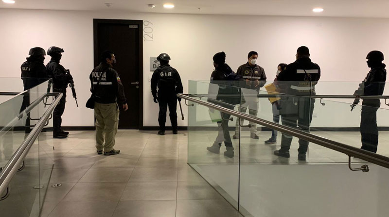 El megaoperativo dejó 6 detenidos. Foto: Twitter Policía Ecuador