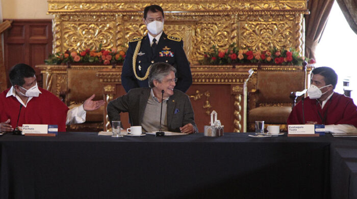 El presidente Lasso se reunió con dirigentes de la Feine. Luis Pachala los acompañó. Foto: Archivo / EL COMERCIO