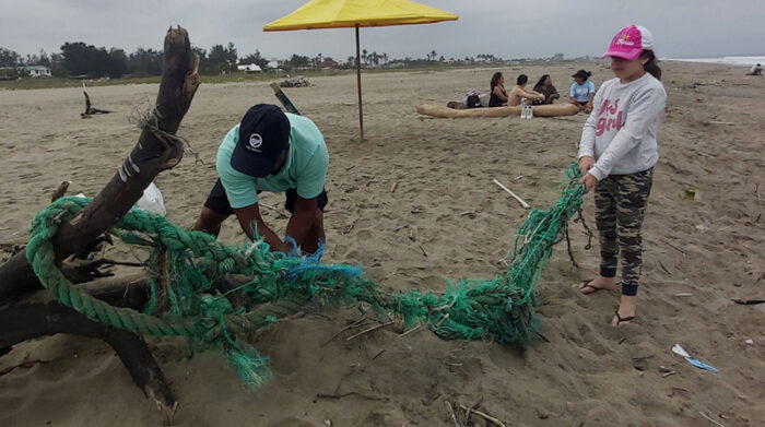 En el campeonato de pesca de basura fueron recogidas 1,5 toneladas de cabos de pesca abandonados. Foto: Juan Carlos Holguín / EL COMERCIO